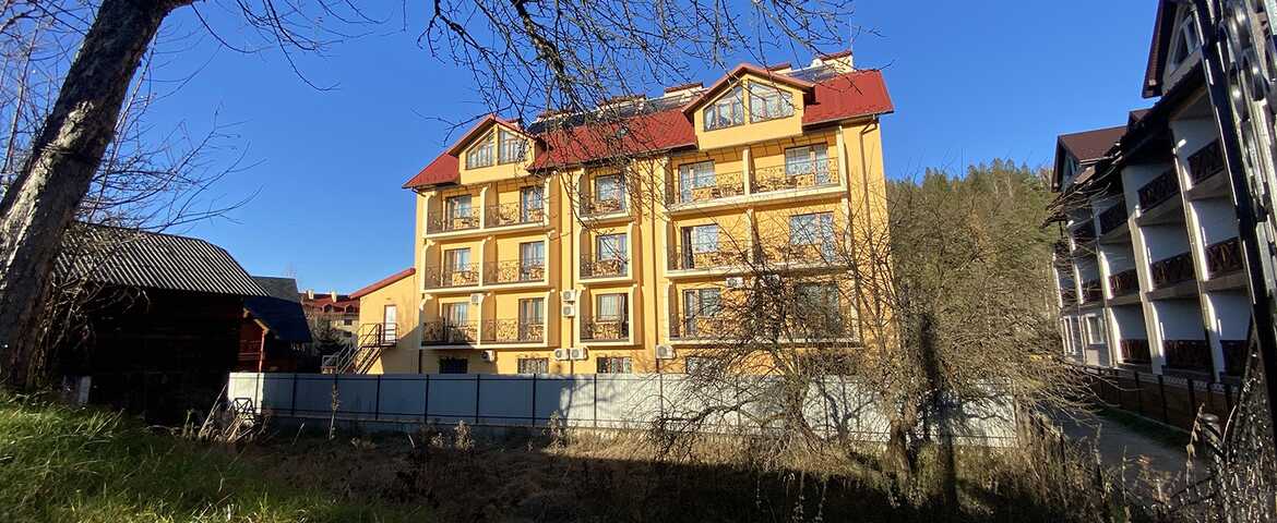 Фасад готелю Київ Східниця